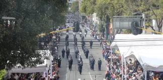 Realizan desfile en Naucalpan para conmemorar la Revolución Mexicana